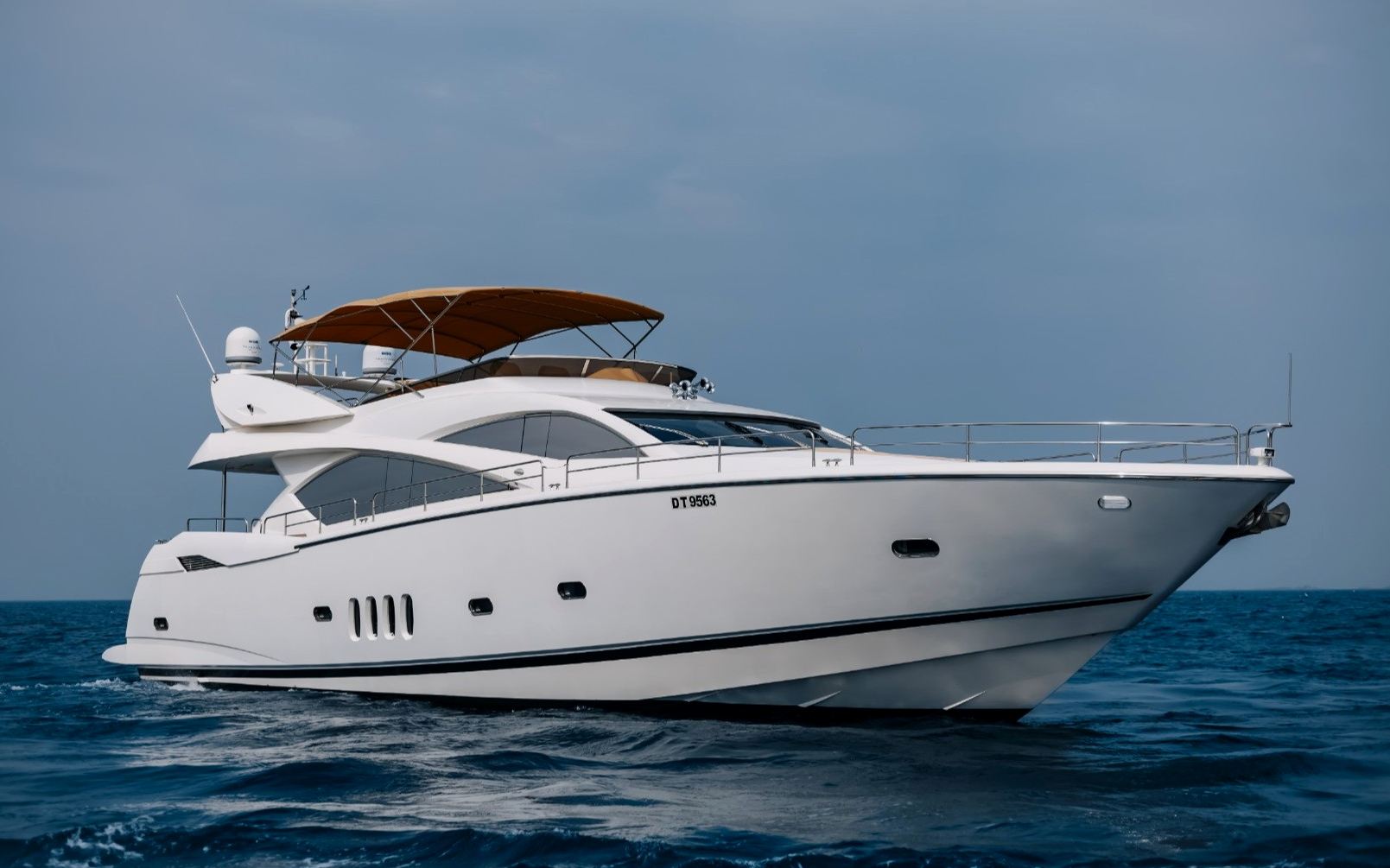 Sunseeker Why Not yacht in Dubai