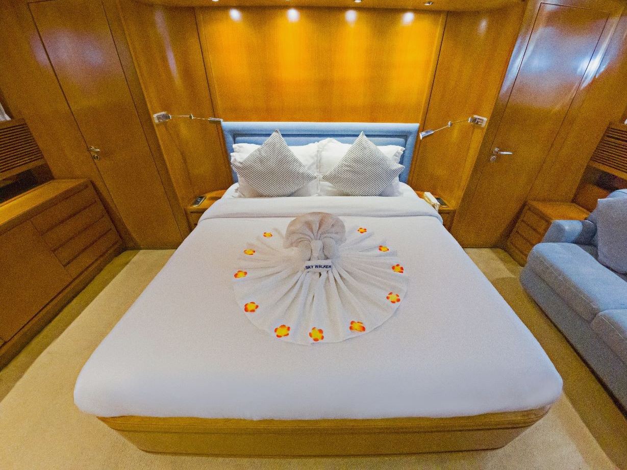 San Lorenzo yacht, image 6