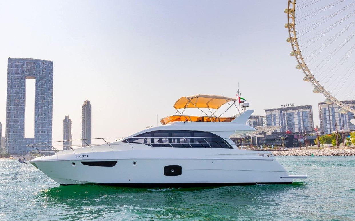 Sky Walker Ace yacht in Dubai