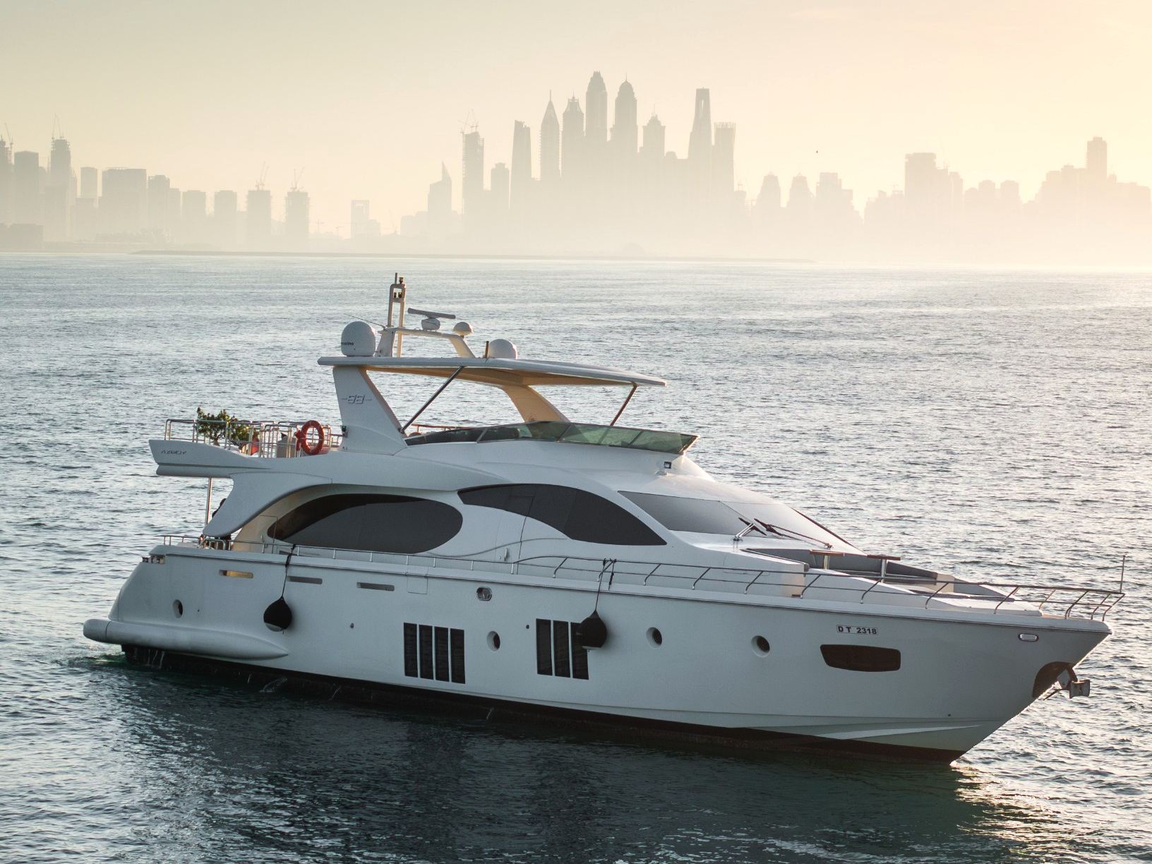 Azimut Satisfaction yacht, image 2