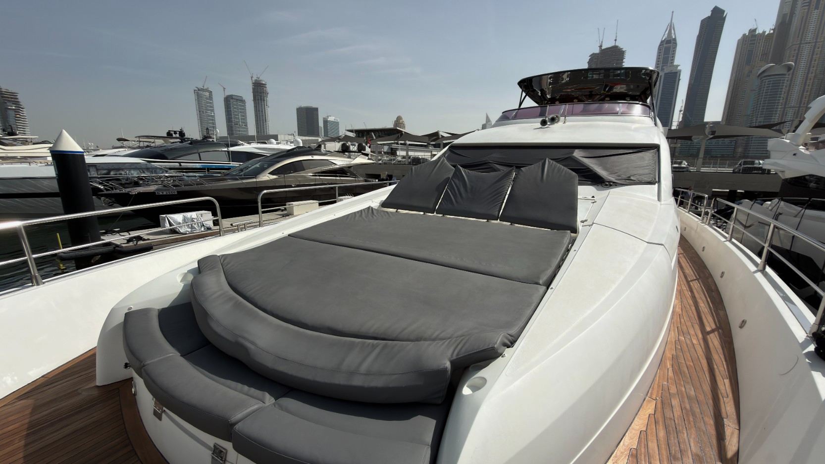 Sunseeker Aarna yacht, image 8