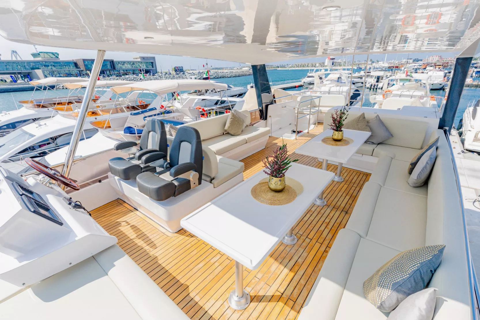 Sky Walker Reno yacht, image 4