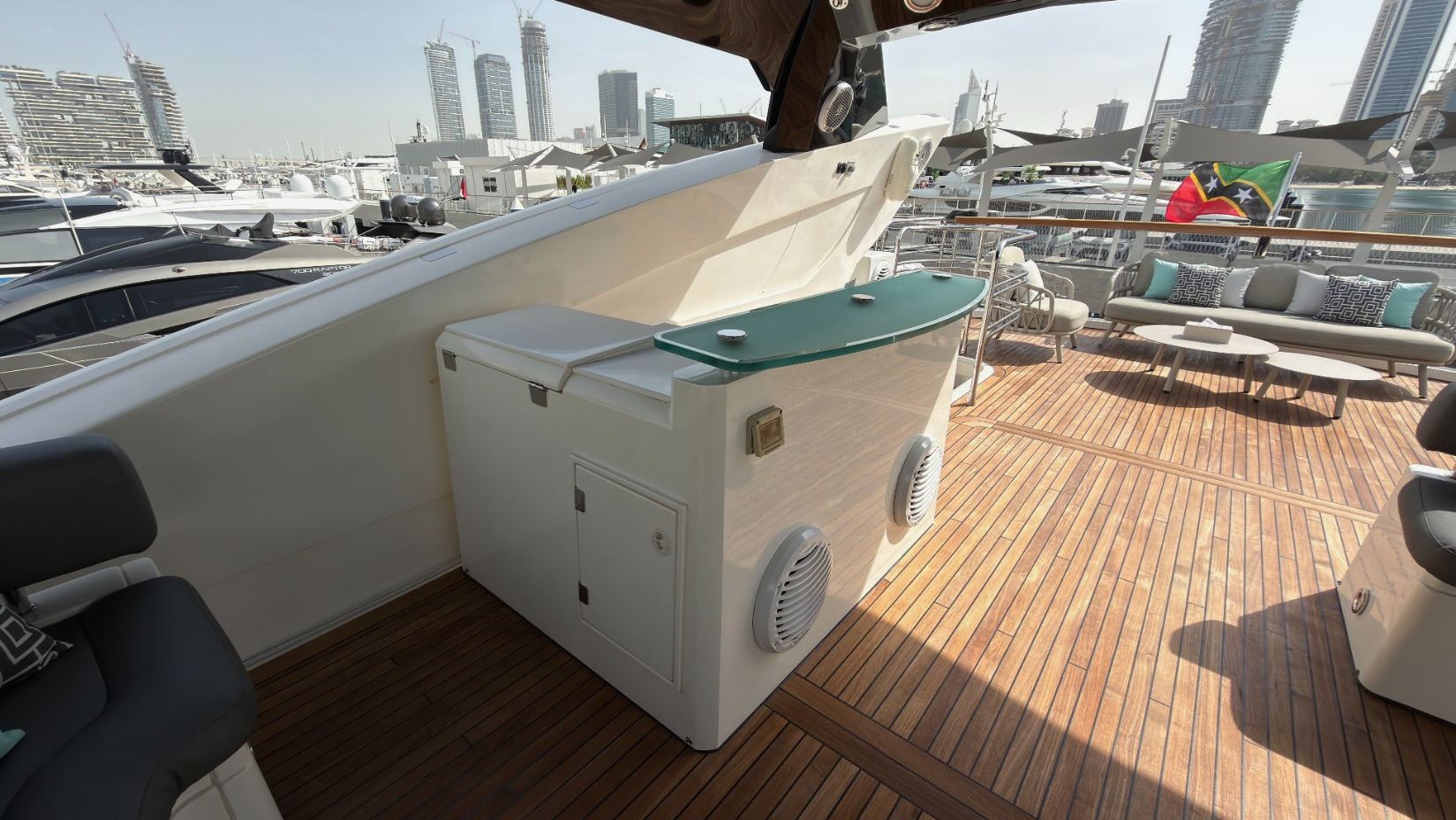 Sunseeker Aarna yacht, image 6