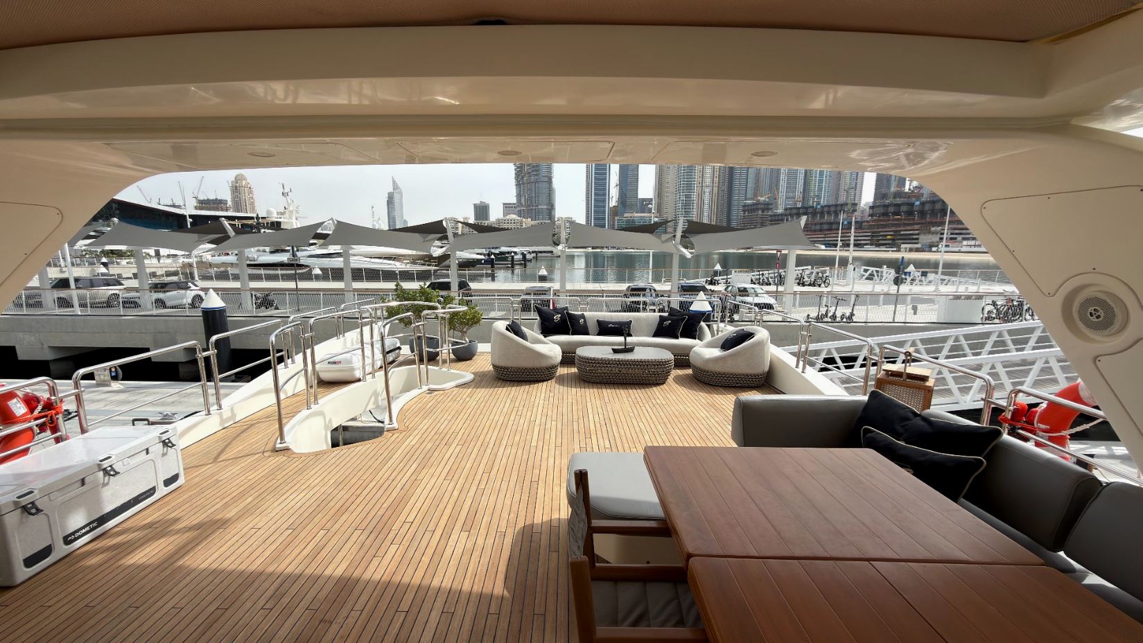 Azimut Satisfaction yacht, image 15