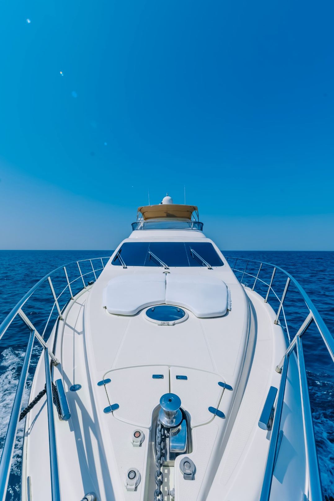 Azimut White Pearl yacht, image 9