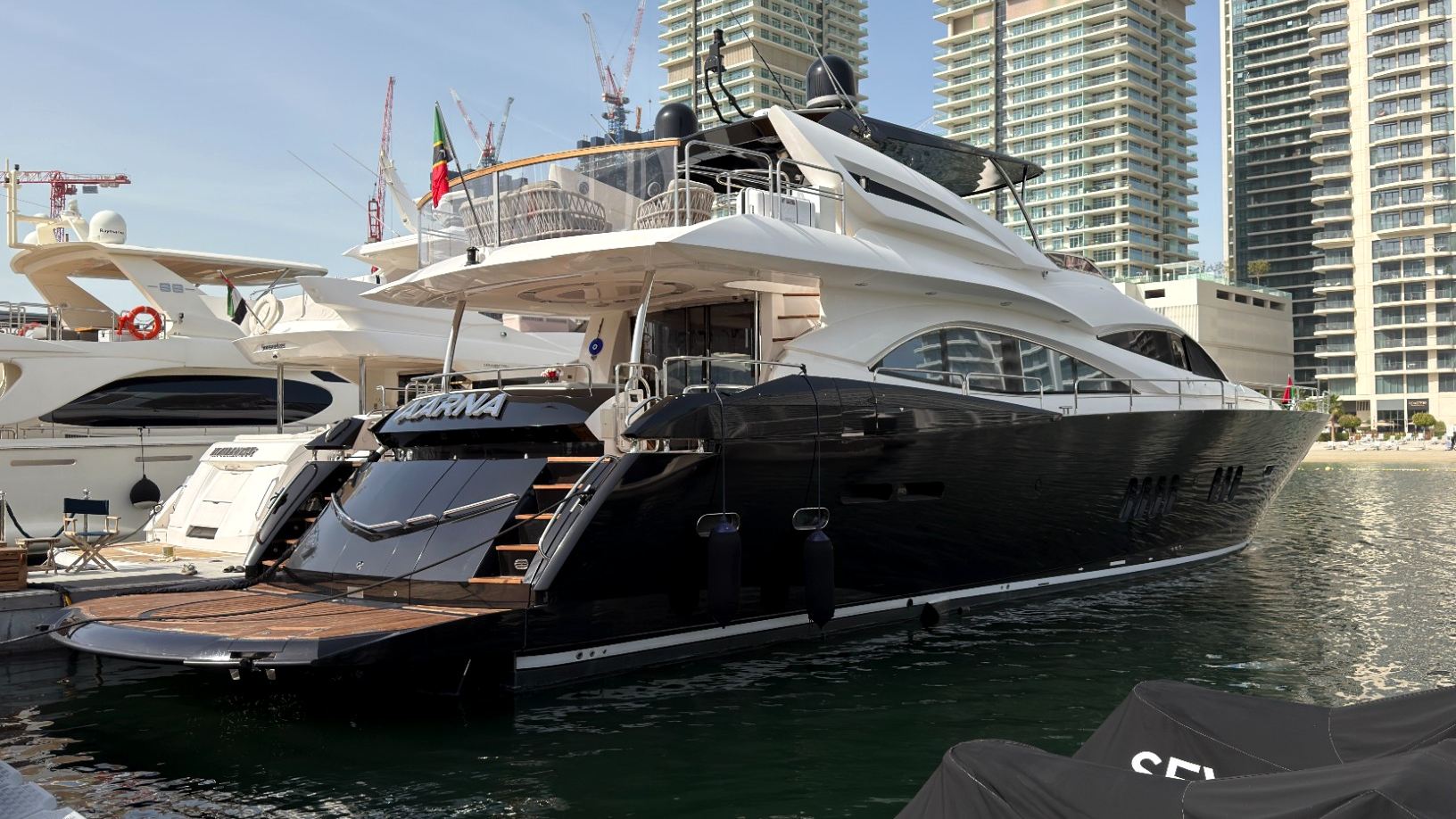 Sunseeker Aarna yacht, image 15