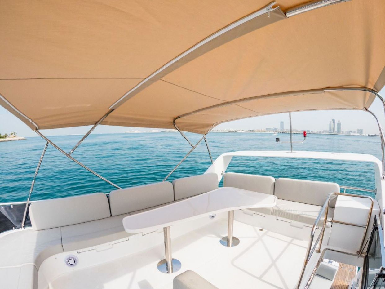 Sky Walker Zia yacht, image 7