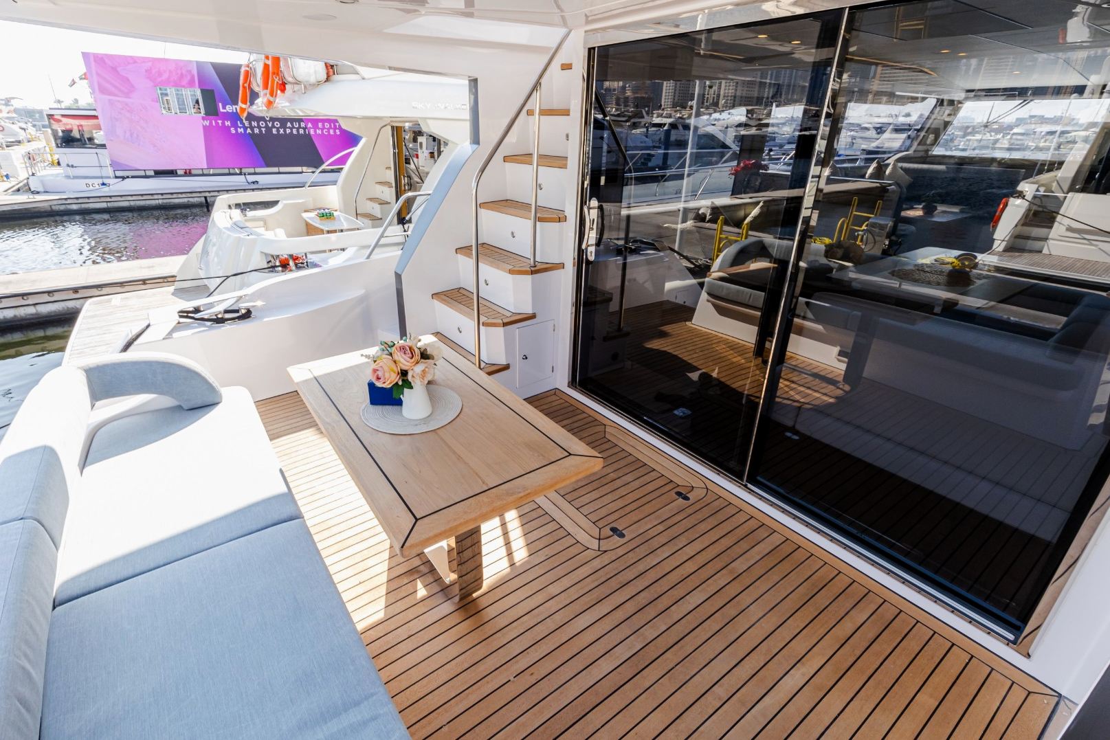 Sky Walker Fly X53 Sport yacht, image 8