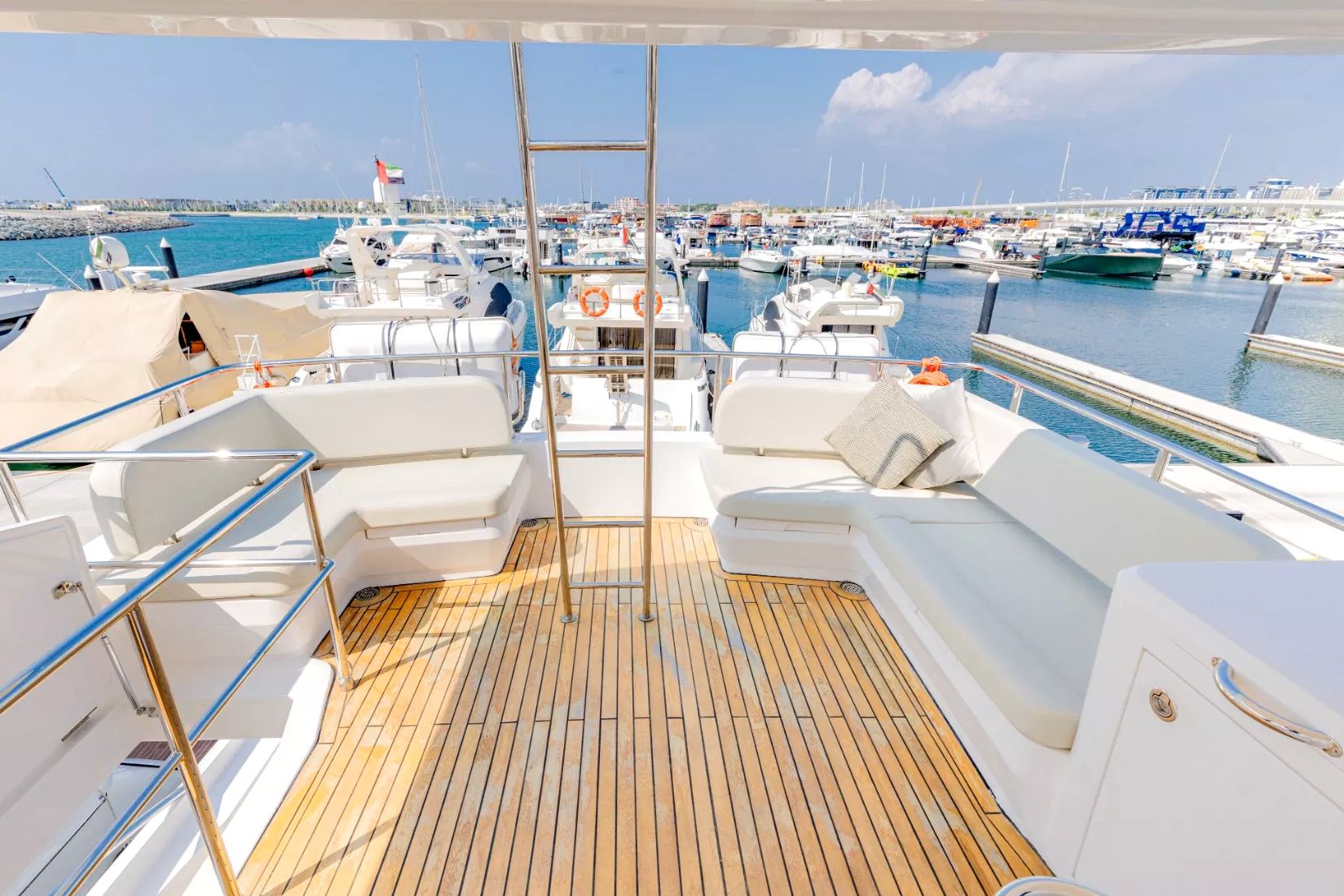 Sky Walker Reno yacht, image 15