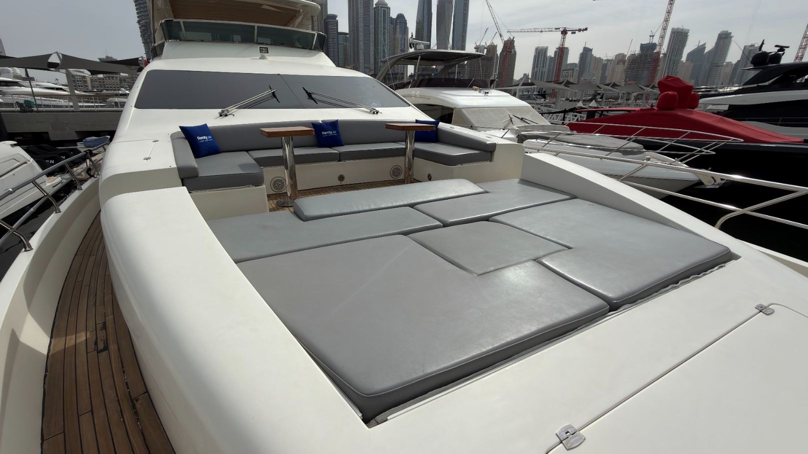 Azimut Satisfaction yacht, image 11