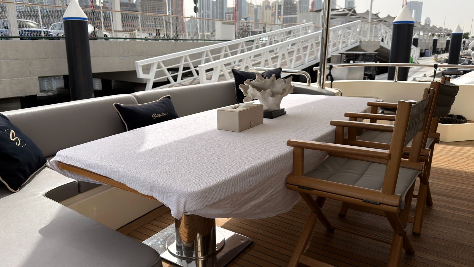 Azimut Satisfaction yacht, image 4
