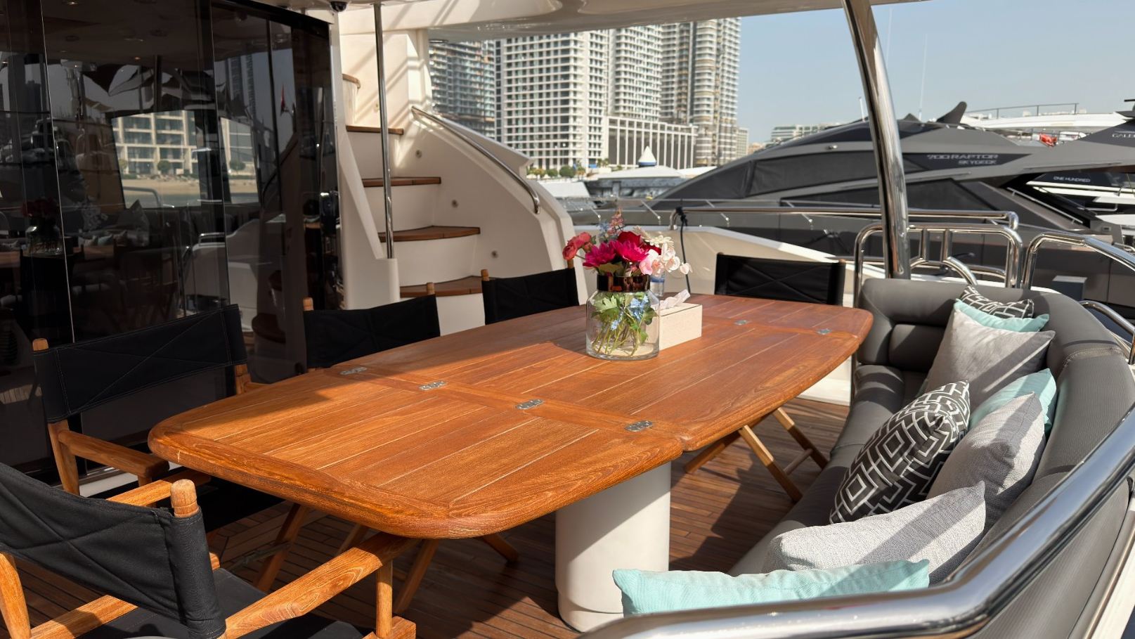 Sunseeker Aarna yacht, image 12