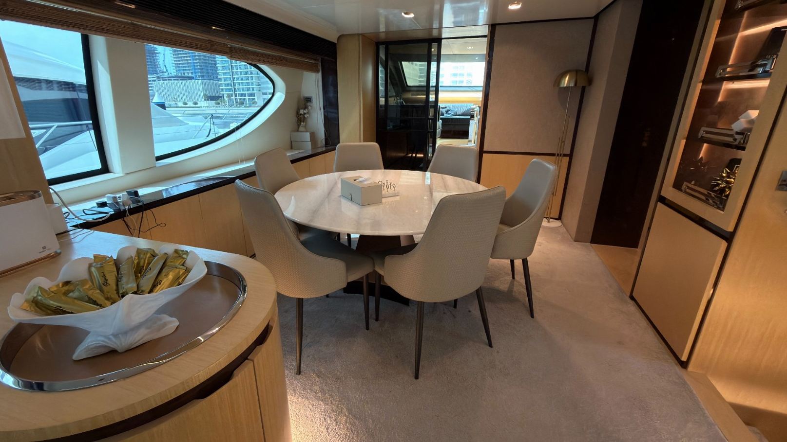 Azimut Satisfaction yacht, image 9