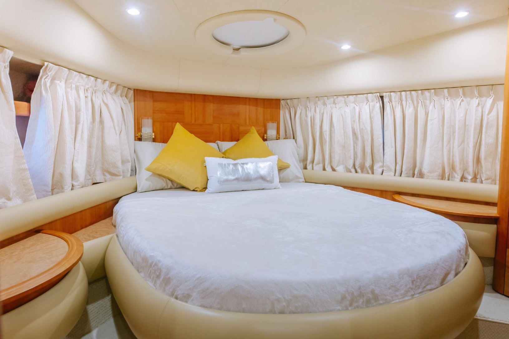 Azimut White Pearl yacht, image 8