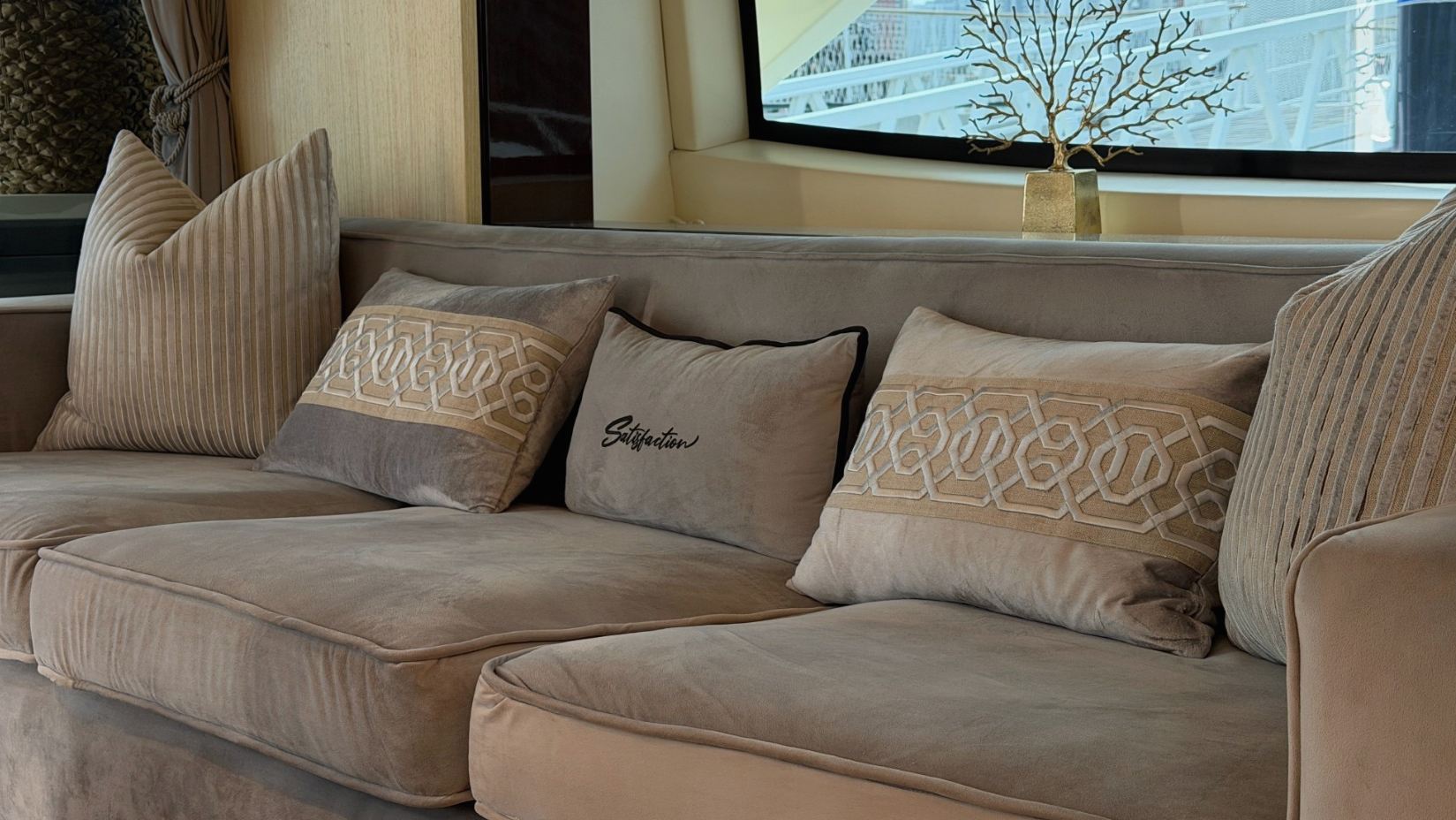 Azimut Satisfaction yacht, image 7