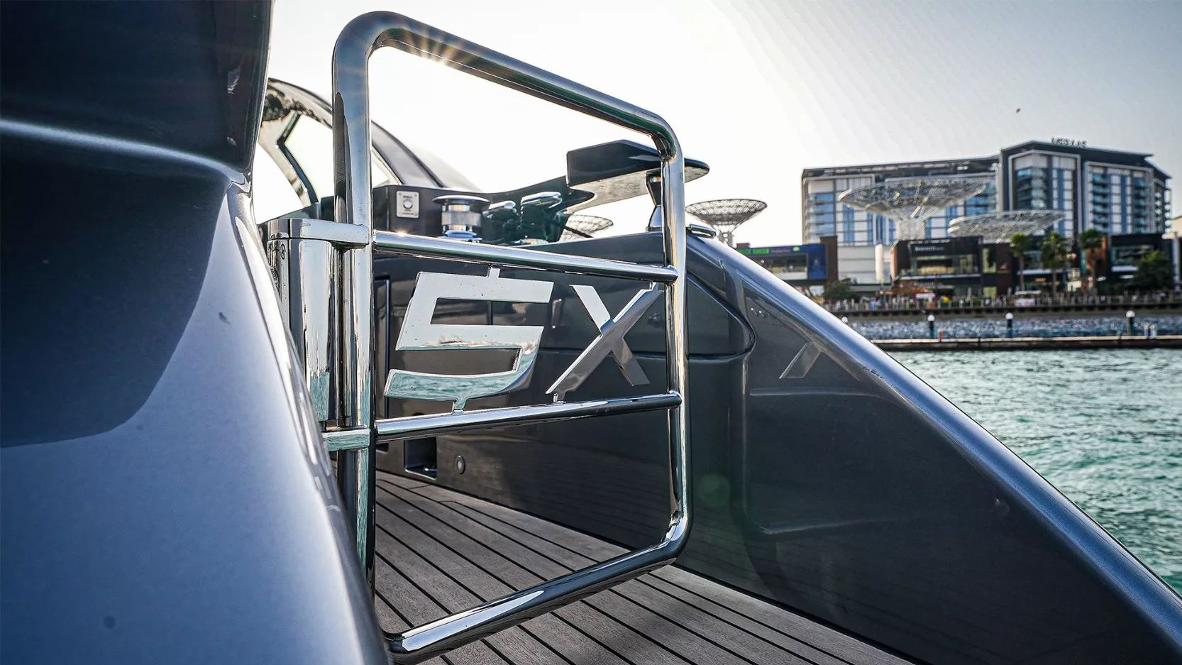 Pershing 5X Shark Grey yacht, image 4