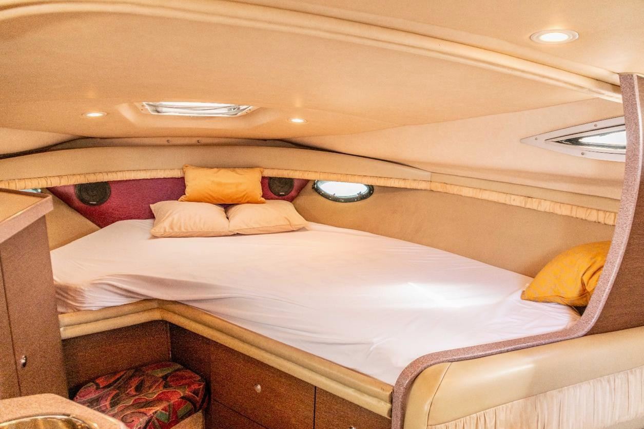 Regal yacht, image 3