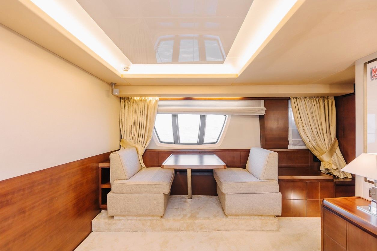 Azimut Viktoria yacht, image 13