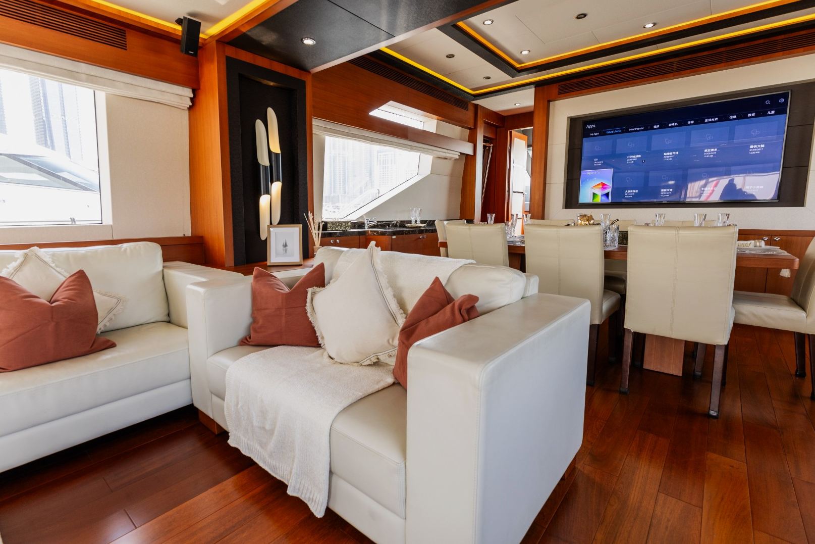 Sky Walker Caliente yacht, image 6