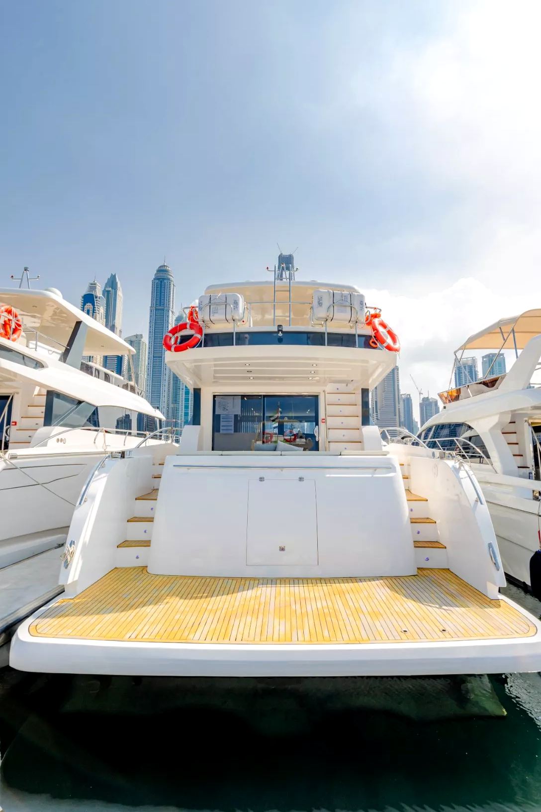 Sky Walker Reno yacht, image 14