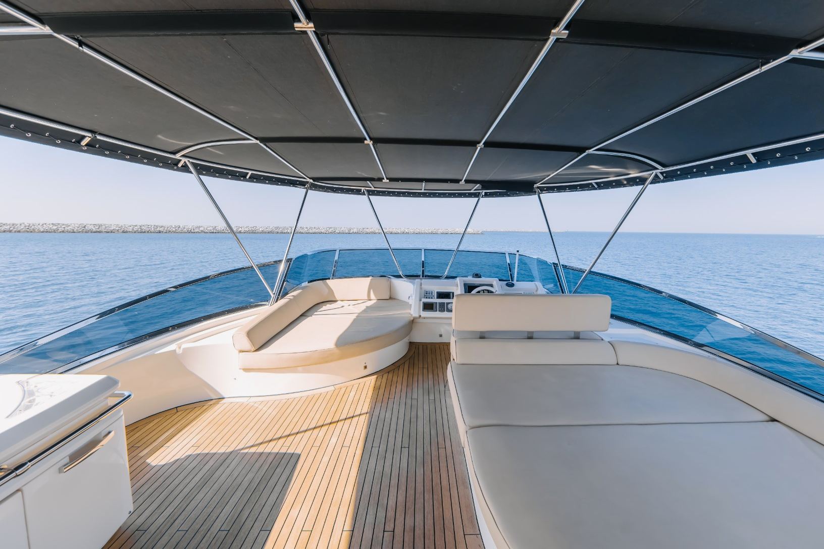 Azimut Viktoria yacht, image 3